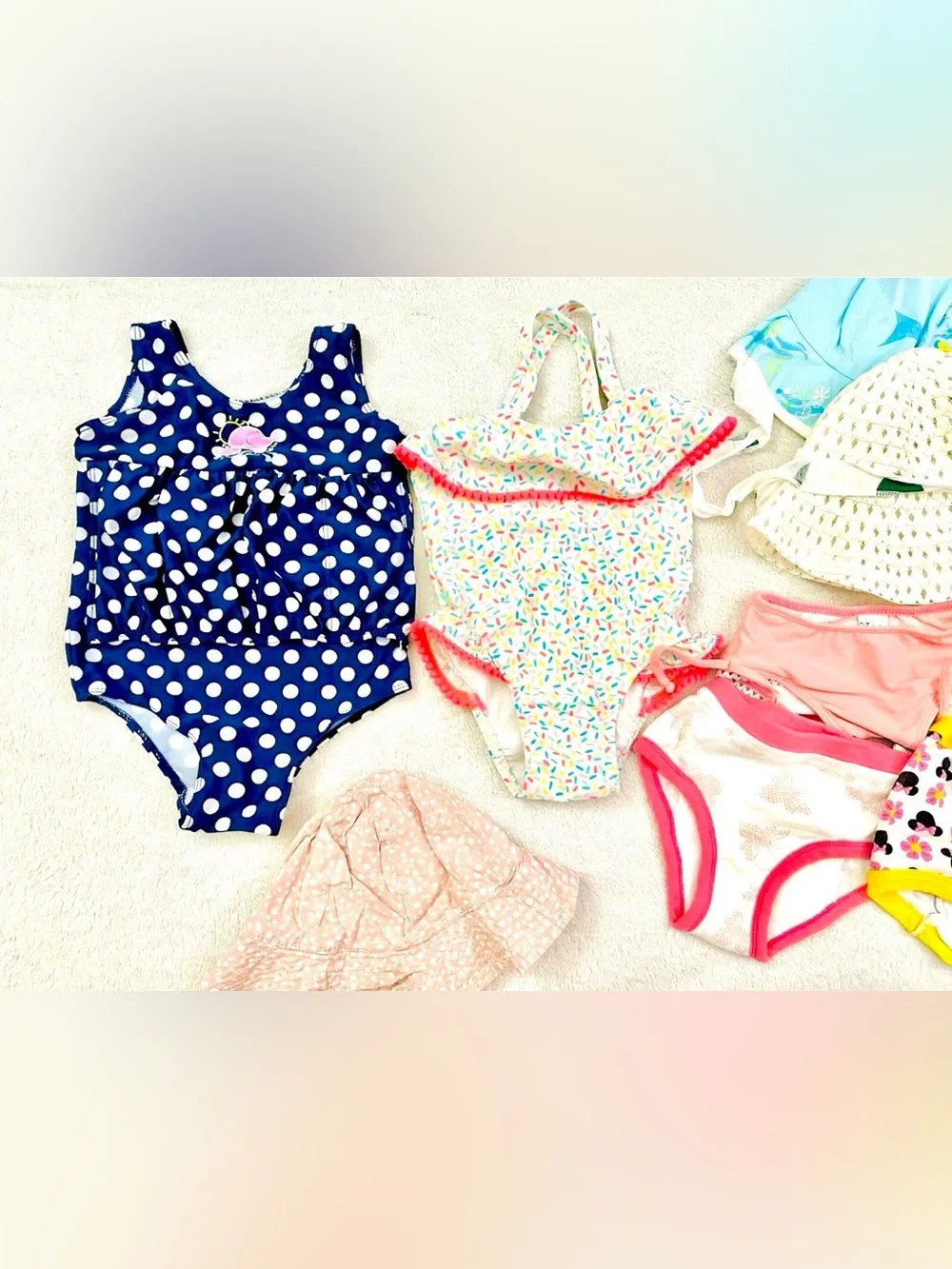 Lot Swimsuit Very Cute Girl Size 3T Excellent Condition